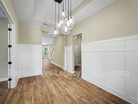 4th image of 813 Crosswater Lake Dr