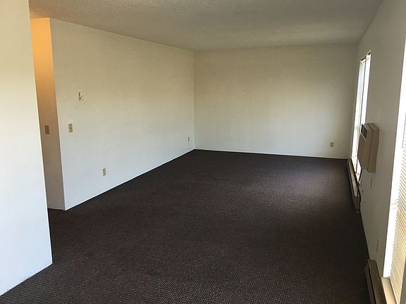 2nd image of 545 NE Kamiaken St APT 06