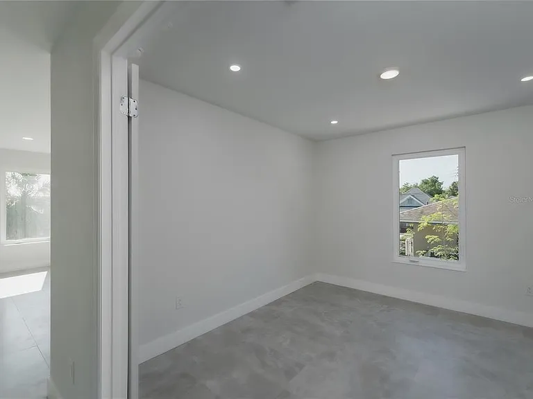 310 Hibiscus St #B — Photo 38