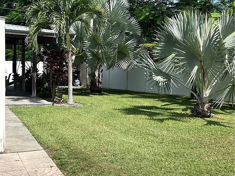 1343 Woodmere Ln — Photo 12