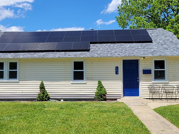 Lots of solar panels to keep your energy bills low.