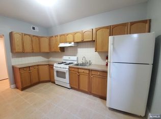 263 Harrington Ave APT 2, Lyndhurst, NJ 07071