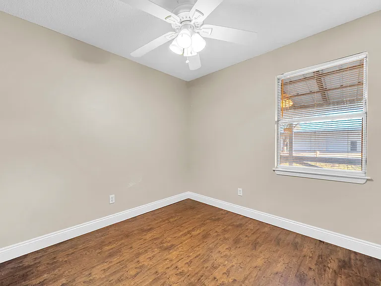 309 Harris Rd NE — Photo 8