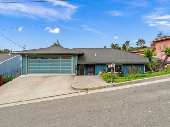 9515 Castlewood St, Oakland, CA 94605