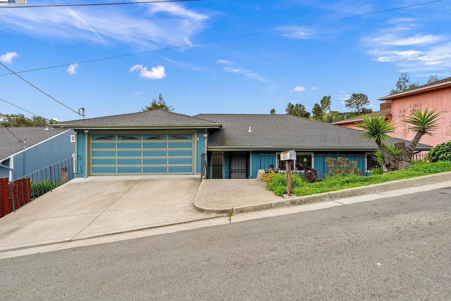 9515 Castlewood St photo 1
