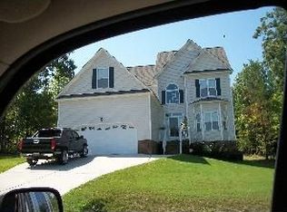 5 Meadow Loop Dr, Clayton, NC 27527