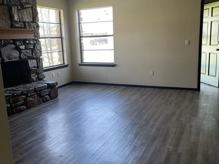 8108 N 117th East Ave — Photo 2