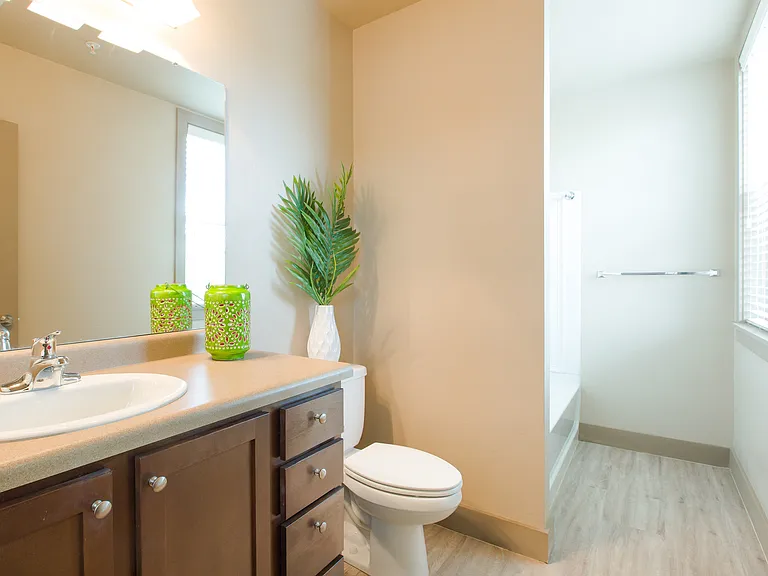 Sugar House Apartments By Urbana — Photo 21