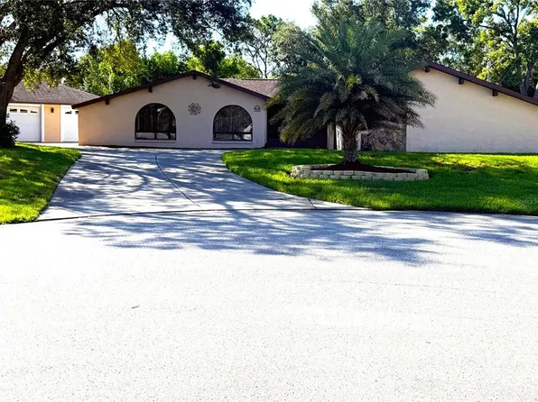 7041 Mayhill Ct, Spring Hill, FL 34606