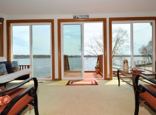 2508 N Shore Dr, Delavan, WI 53115