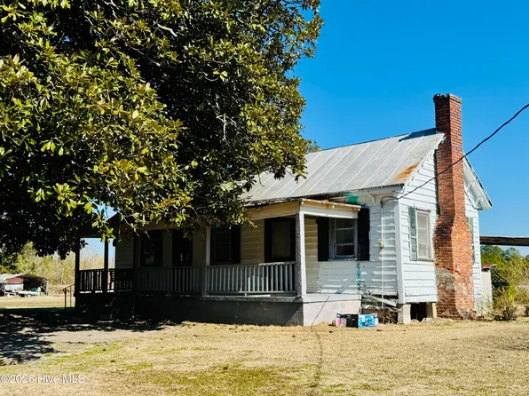 117 Tuscarora Rhems Road, New Bern, NC 28562