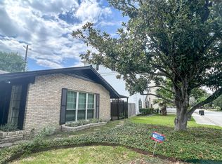 4702 Merwin St, Houston, TX 77027