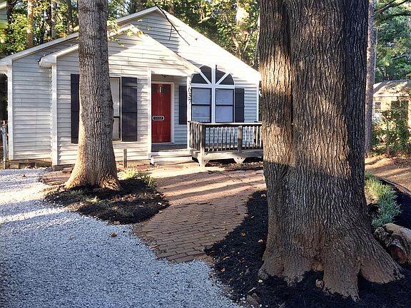 2nd image of 3637 Durham Ln