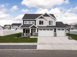 699 E 1200 S, Hyrum, UT 84319