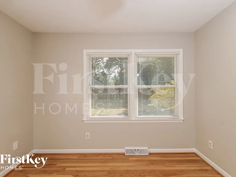 4512 Grendel Rd — Photo 9