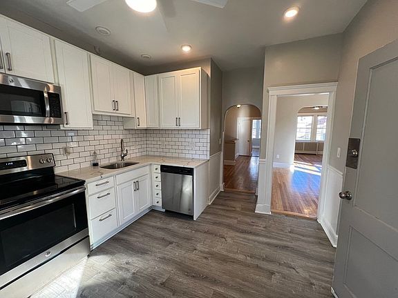 3rd image of 55 Parker St