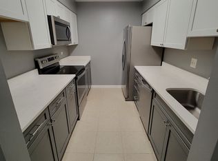 1444 Stonebridge Cir APT H1, Wheaton, IL 60189