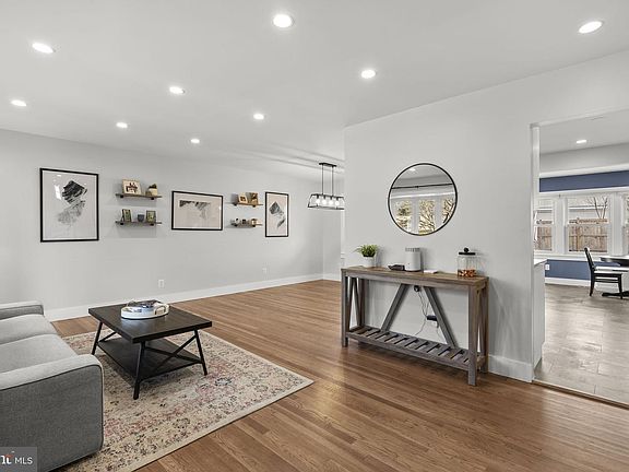 4th image of 14211 Dennington Pl