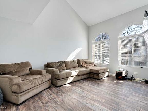 3rd image of 3180 Cambria Ct