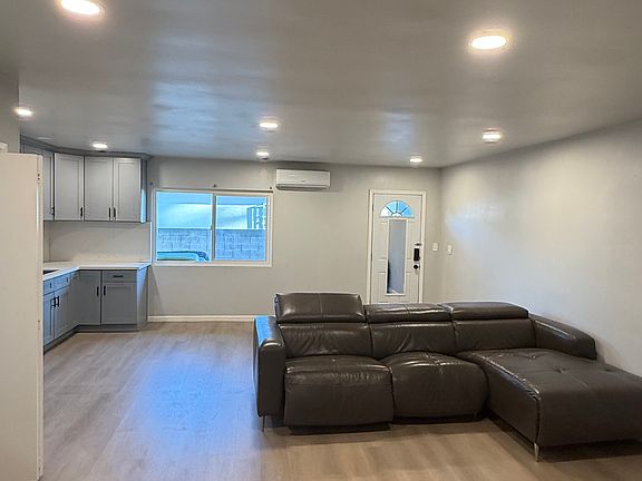 3rd image of 3628 Vane Ave #A