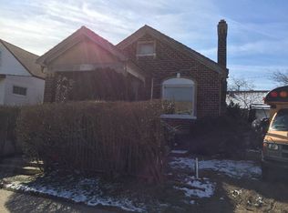 24 E Pine St, Long Beach, NY 11561