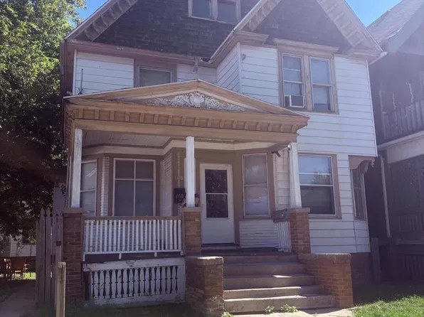 1118 S 15th PLACE, Milwaukee, WI 53204