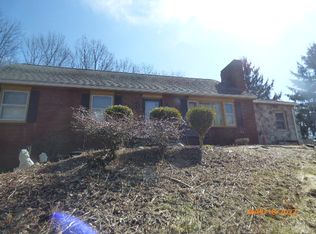 18 Maple Ln, Blairstown, NJ 07825