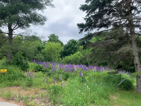 23 Garfield Street, Calais, ME 04619