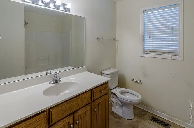 112 Bellvue Dr — Photo 4