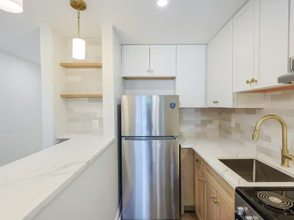 3 Karena Dr #45, Taunton, MA 02780