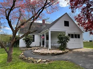 968 Birch Rd, Hellertown, PA 18055