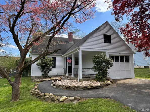 968 Birch Rd, Hellertown, PA 18055