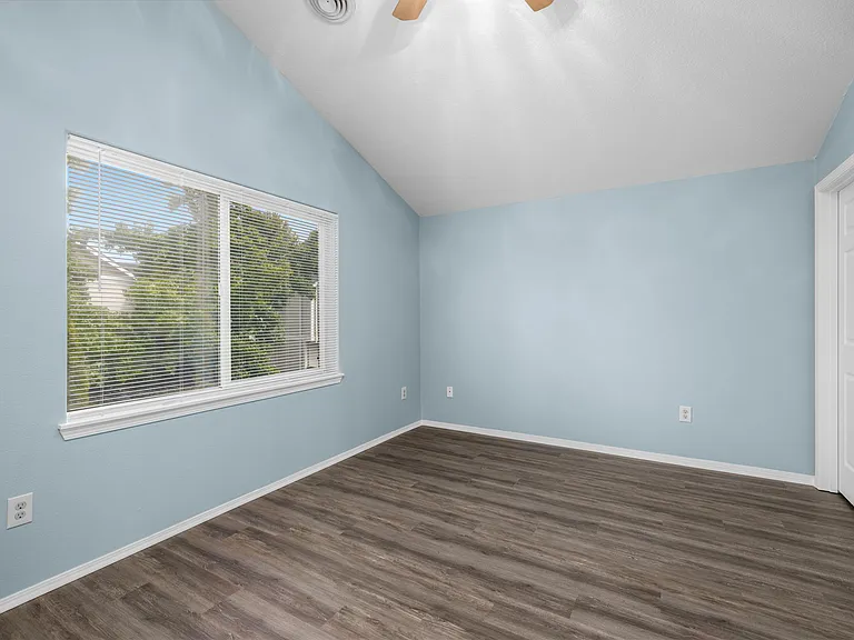 1272 NE 86th Way — Photo 13