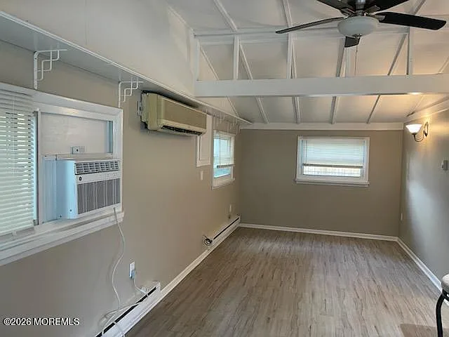 418 Beach Blvd — Photo 5