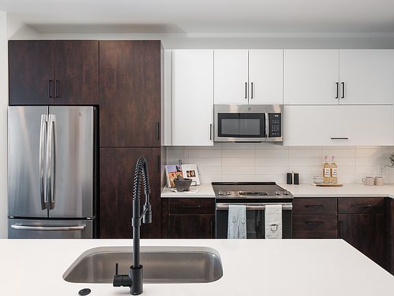 5th image of 701 W Rio Salado Pkwy APT 1042