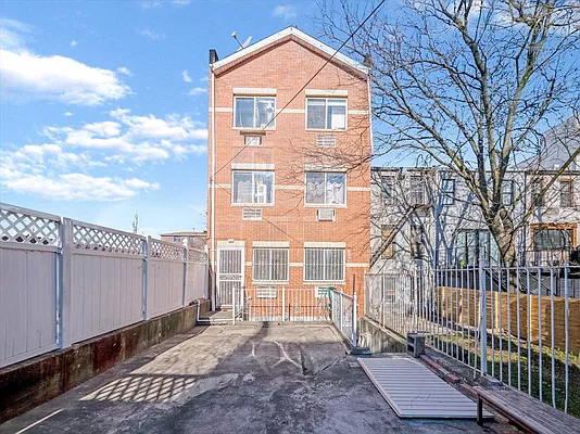 Sold by Peace of Mind Realty | media 66