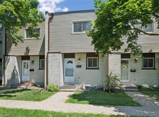 178 Grulke St #11, Kitchener, ON N2A1T1