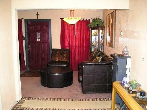 5th image of 230 MOONSTONE ST