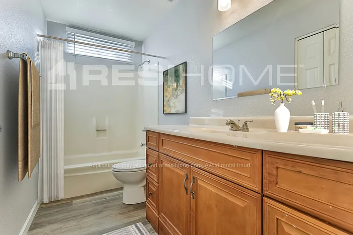 1303 E Dunbar Dr — Photo 12