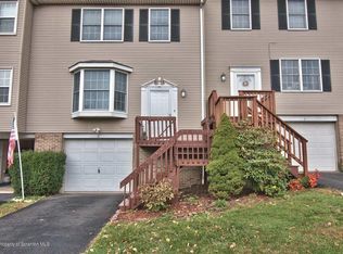 6 Briarwood Way, Clarks Summit, PA 18411