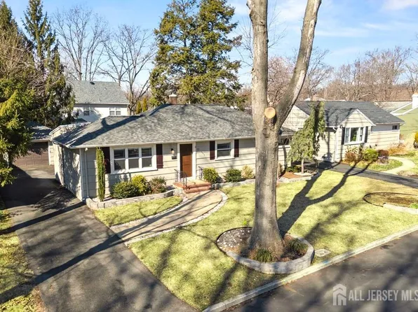 77 Hazelwood Ave, Metuchen, NJ 08840