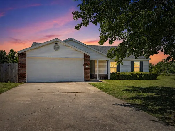 1100 Tunbridge Dr, Bentonville, AR 72712