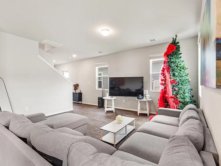 242 Barley Ln — Photo 9