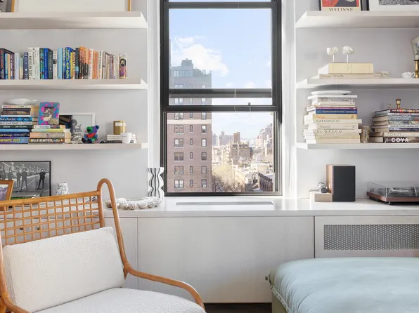 26 East 10th Street 11G image 3 of 12