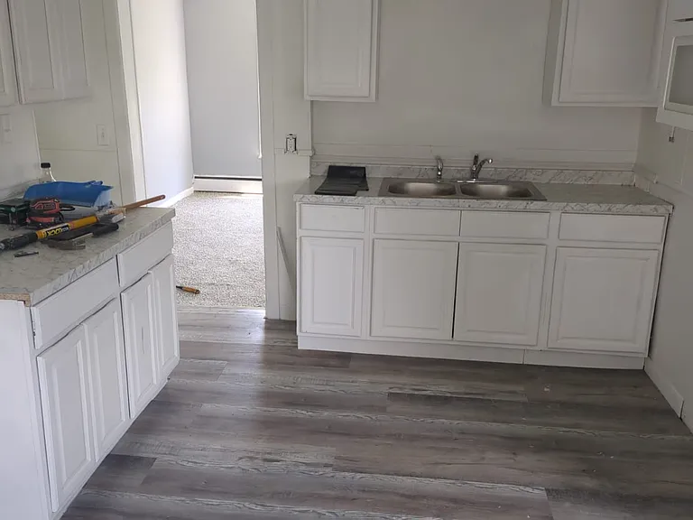 15 Hakes Ave #201 — Photo 5