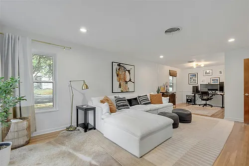 1500 Northridge Dr Photo 1