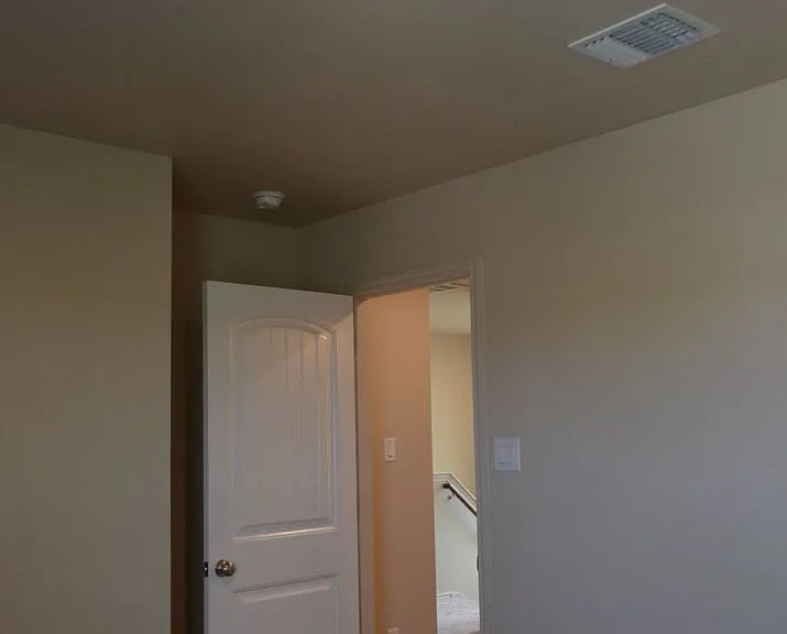1701 Castroville — Photo 12