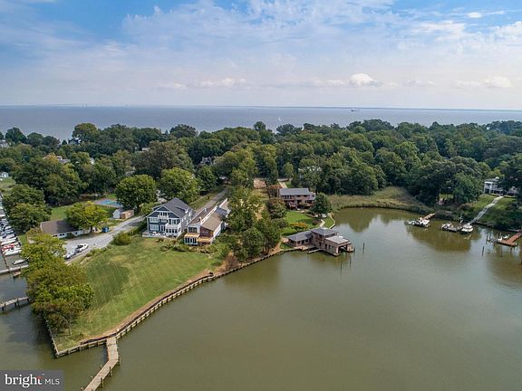 5th image of 86 E Lake Dr
