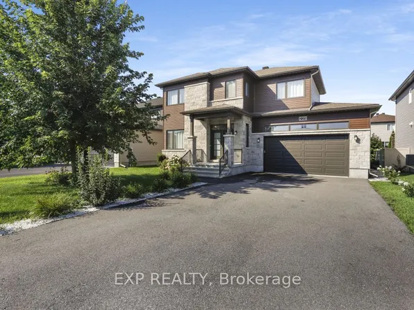 225 Sunset Cres, Russell, ON K4R 0E5