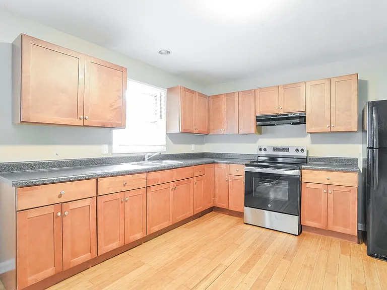 3304 Sunset Rd — Photo 5